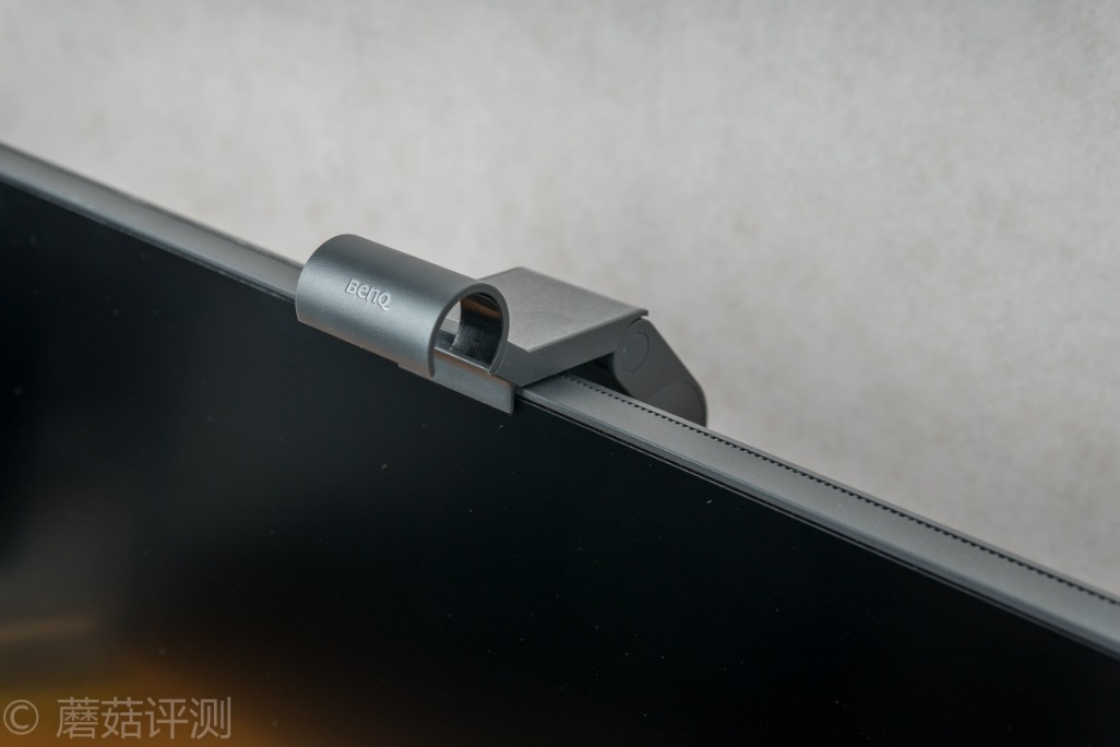 明基screenbar屏幕挂灯效果,明基显示器屏幕挂灯