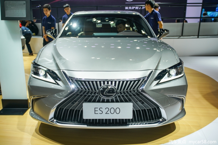 雷克萨斯es200内饰氛围感摆件,沉浸式体验新版雷克萨斯es200豪华