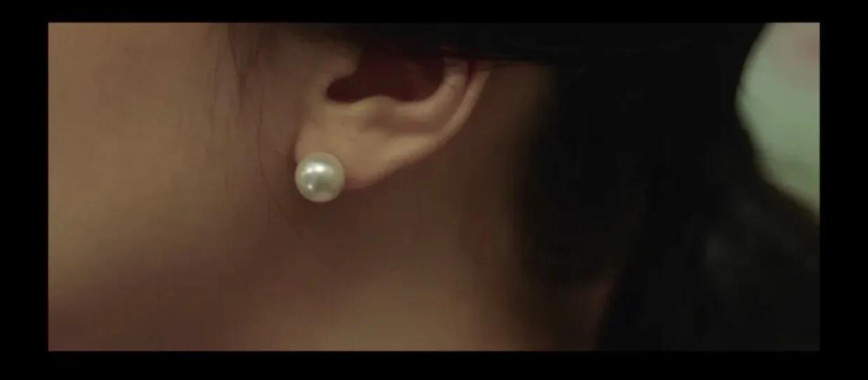 打耳洞戴黑色耳钉好看吗,为什么刚打完耳洞要戴很丑的耳钉