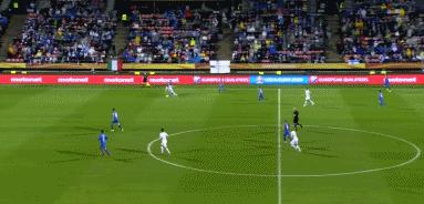 笑纳门将大礼,笑纳足球