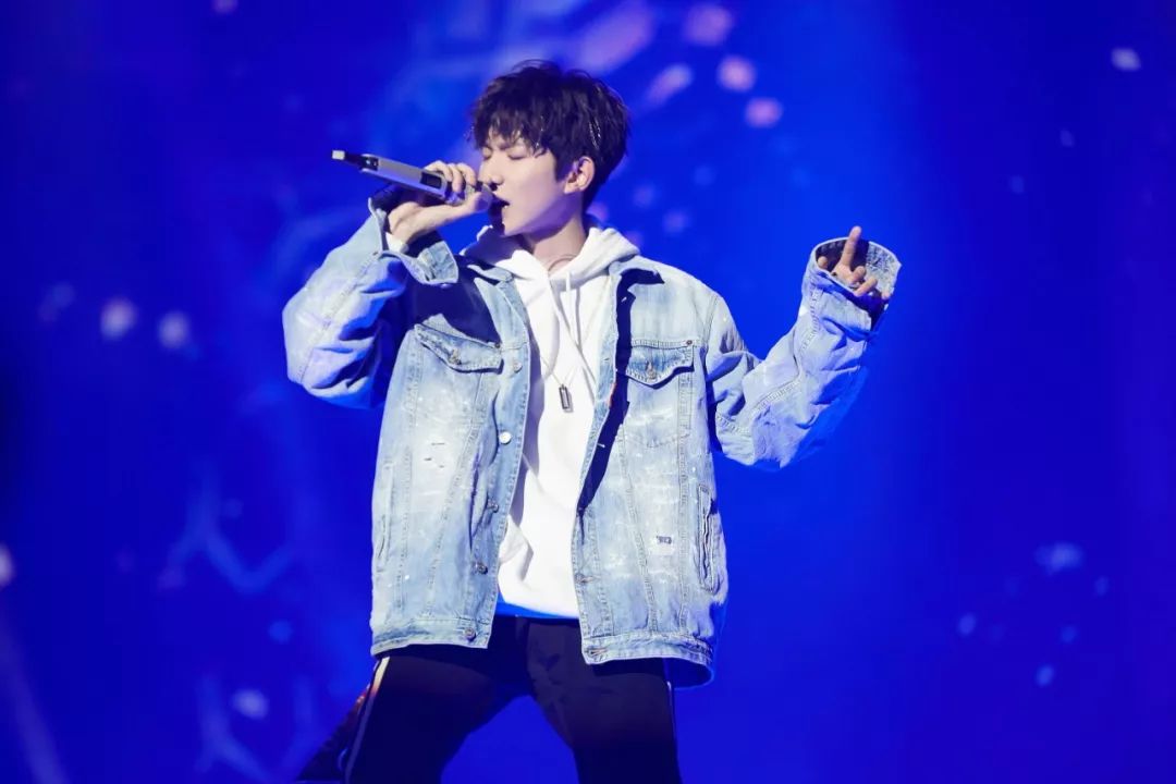 不能谈恋爱、被嘲没实力，“这偶像，我不当了”