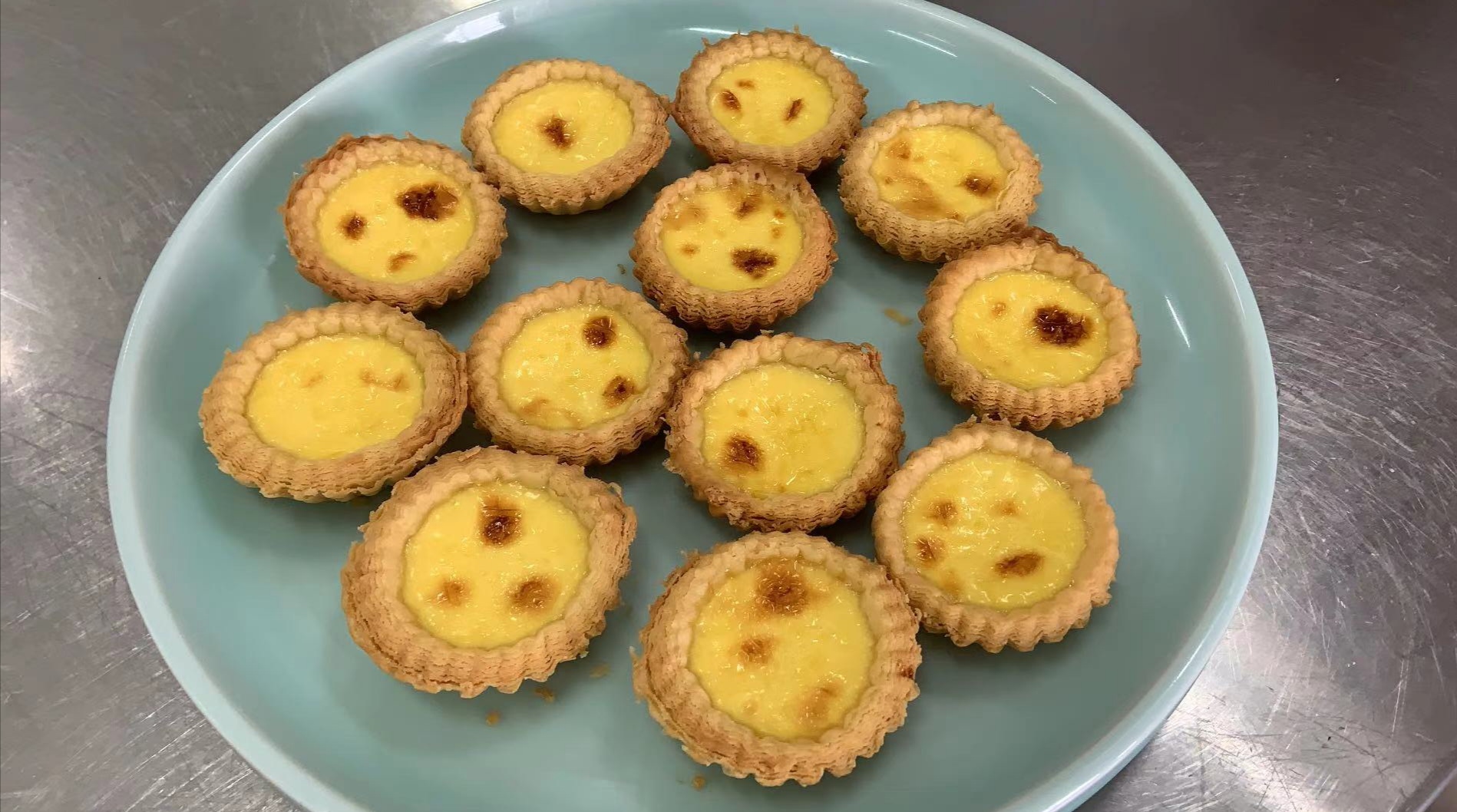 教你在家做蛋挞好吃,自己在家做蛋挞简单又好吃