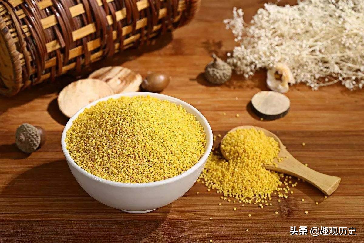 袁世凯称帝后喝稀粥吃咸菜，臣属纷纷赞其节俭，实情却令众人愕然