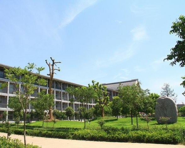 安徽滁州的这几所高中，实力强，其中两所是汪道涵先生父亲所创