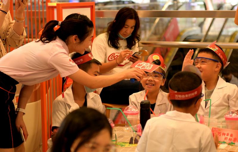 孩子好奇心和探索欲的好处,如何培养孩子对万物的好奇