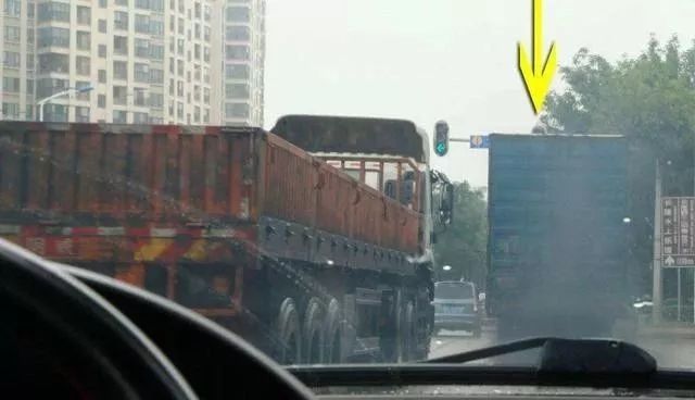 被大车挡住导致误闯红灯怎么处理,被大车挡住误闯红灯怎么处理