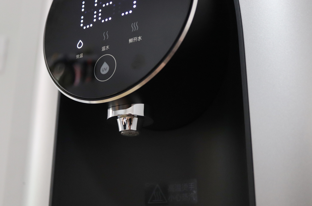 承包你全年的开水供应云米1秒即热管线机使用体验