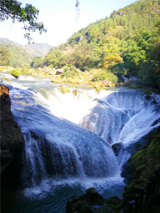 贵州黄果树景区简介,贵州黄果树瀑布风景名胜旅游区