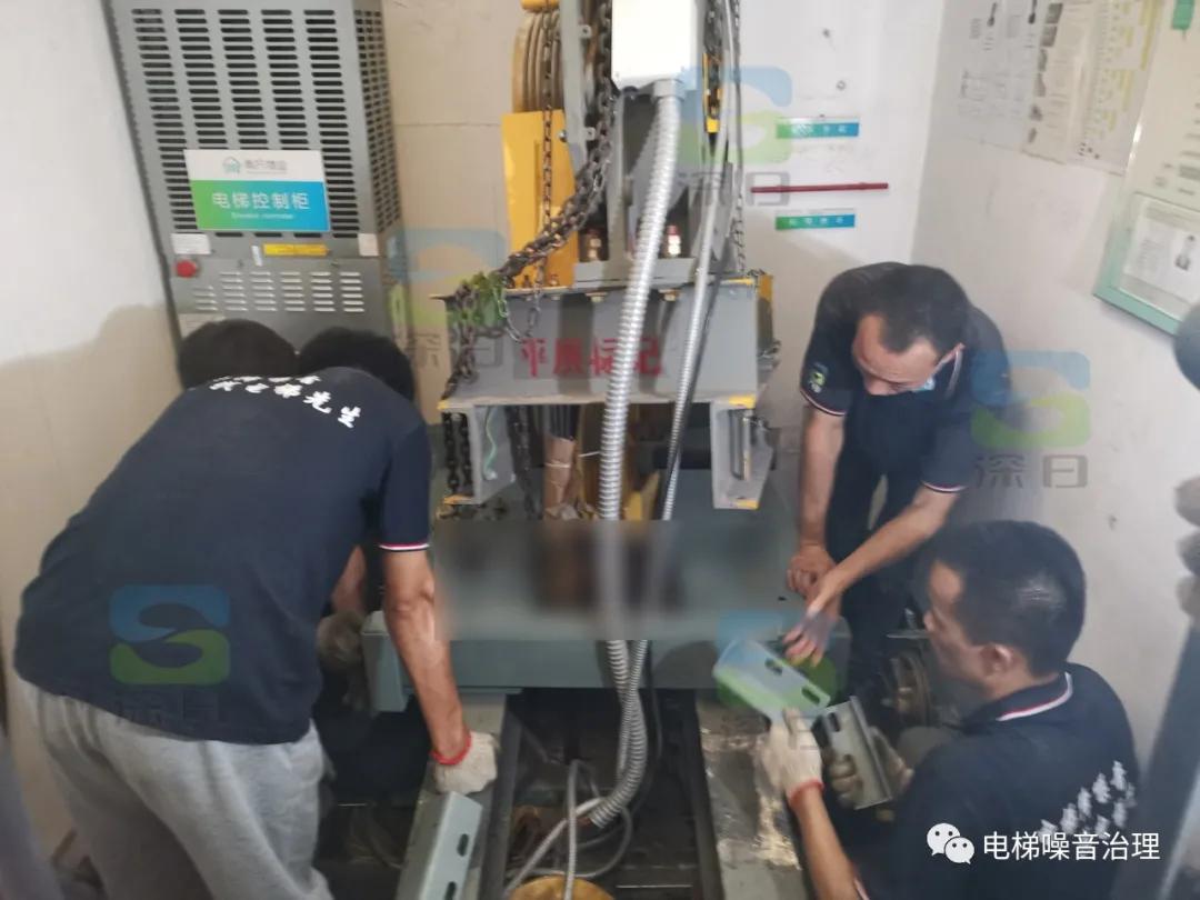 顶楼复式电梯噪音,顶楼不共墙的电梯噪音怎么解决