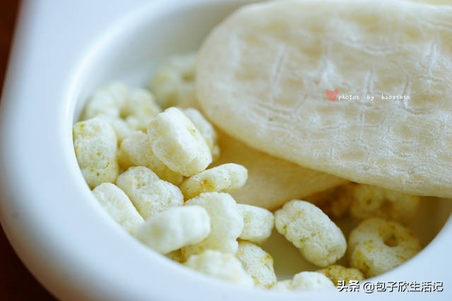 宝宝出牙期怎样缓解不适的情绪呢,出牙期的宝宝这么痛苦三招缓解