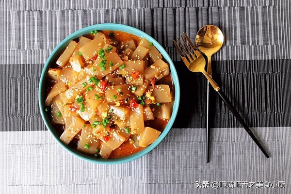 魔芋豆腐折耳根一起凉拌,酸辣魔芋豆腐怎么炒的好吃