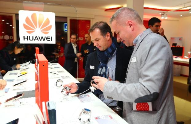 实体店老板讲出实情，网上买手机和线下买手机，差别还不小