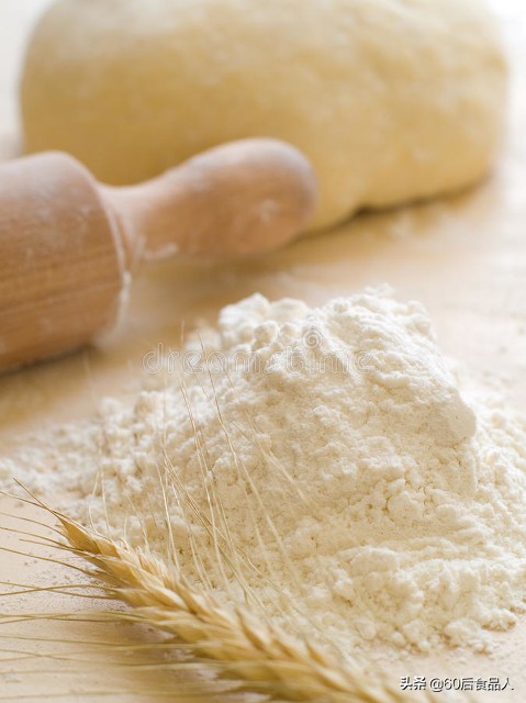 烫熟的面粉可以做什么,烫面加酵母发酵能做馒头吗