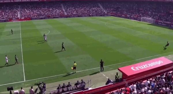 武磊在哪个西班牙队,武磊在西班牙人是主力前锋吗