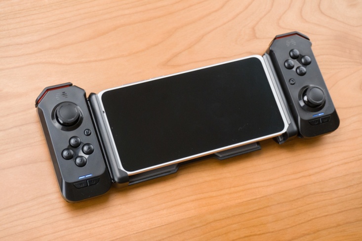 北通h2手柄评测,北通h2手柄和rog对比