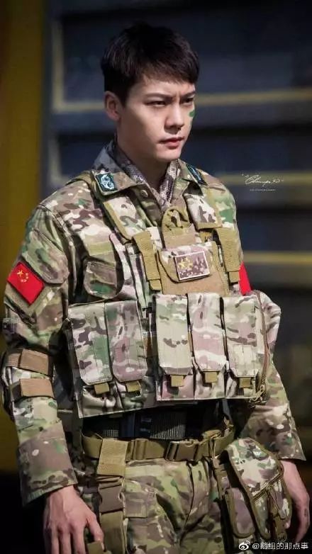 被疯狂吐槽的直男格纹，居然也有今天