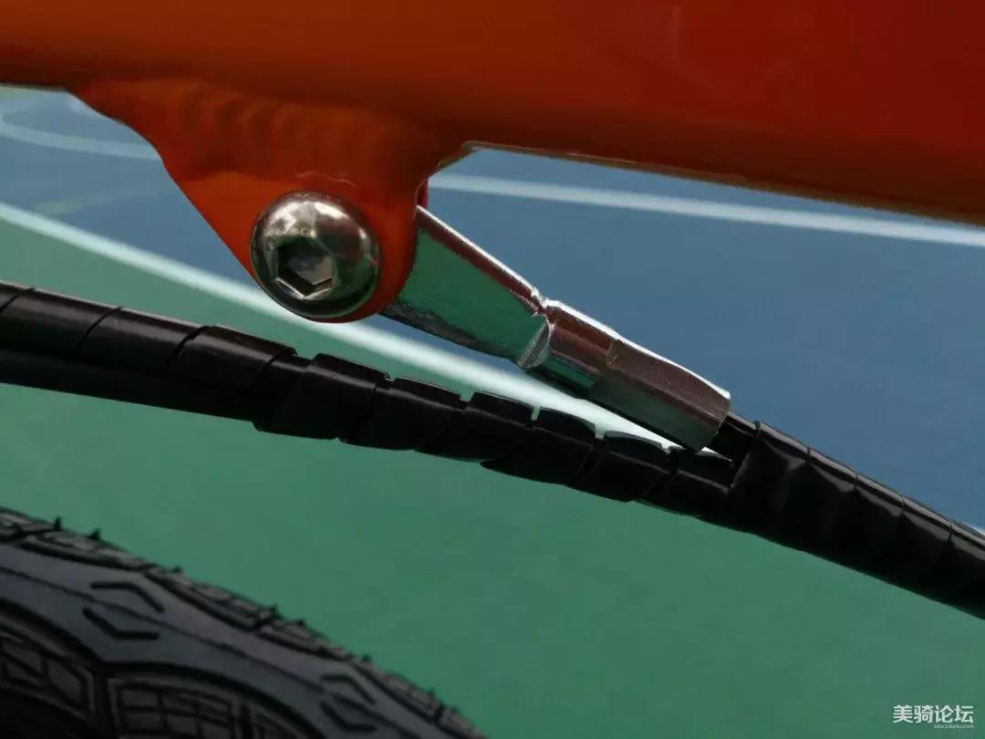 大行d82015纪念版和2022款区别,大行d8评测视频