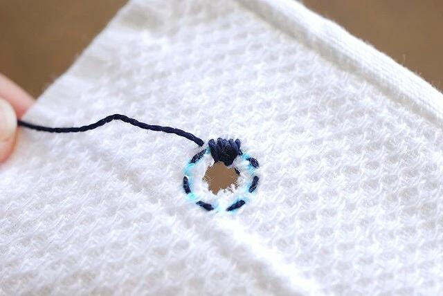 毛巾破了怎么勾边,毛巾破了一个洞怎么办