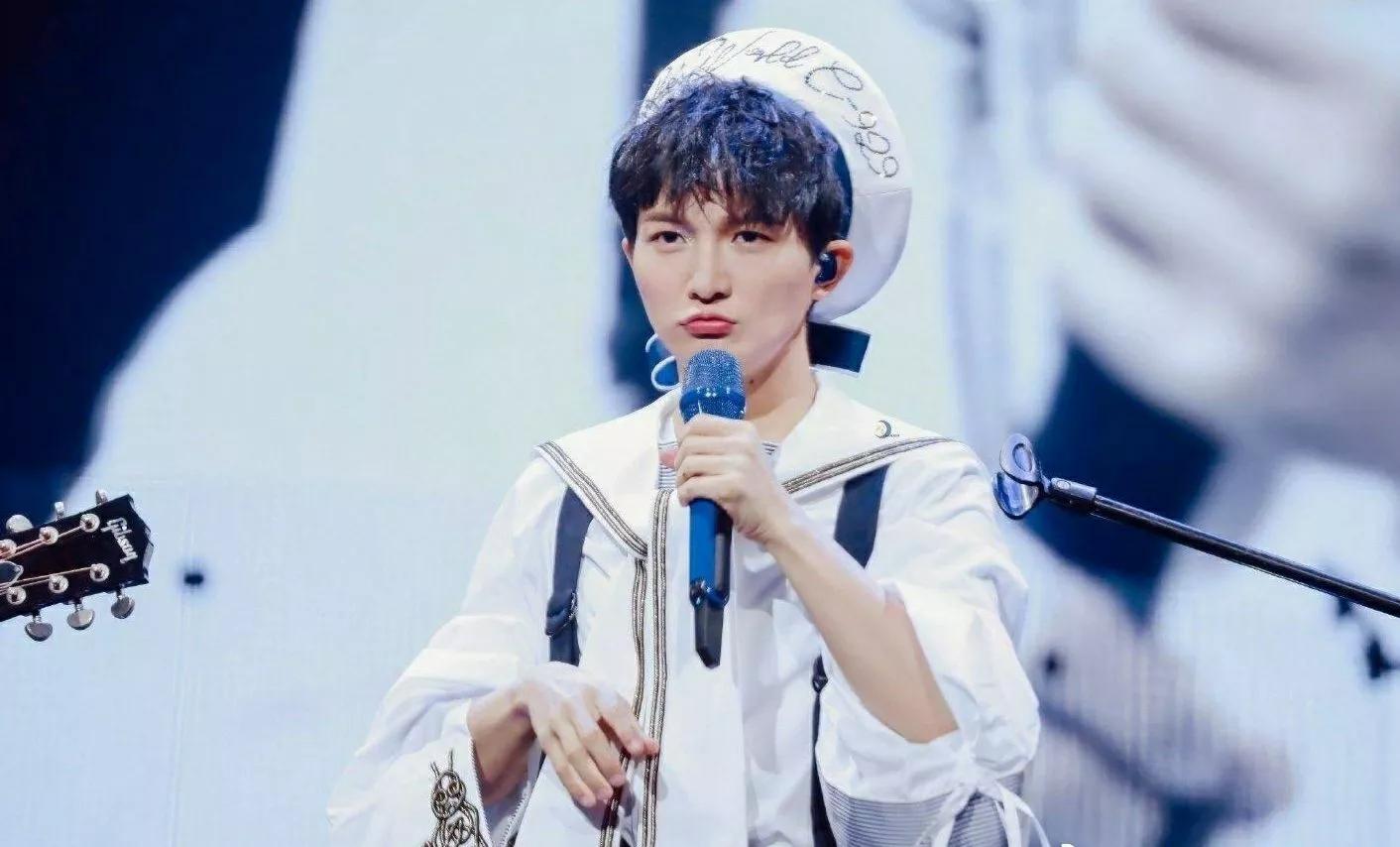 鍛ㄦ繁濡備綍搴斿榛戠矇,鍛ㄦ繁鏄浣曠敤瀹炲姏璁╅粦绮夐棴鍢寸殑