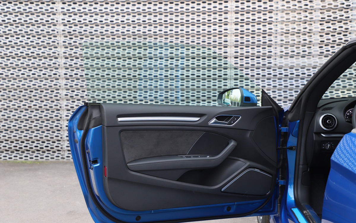 性价比最高的奥迪敞篷,十几万奥迪4座敞篷车速度