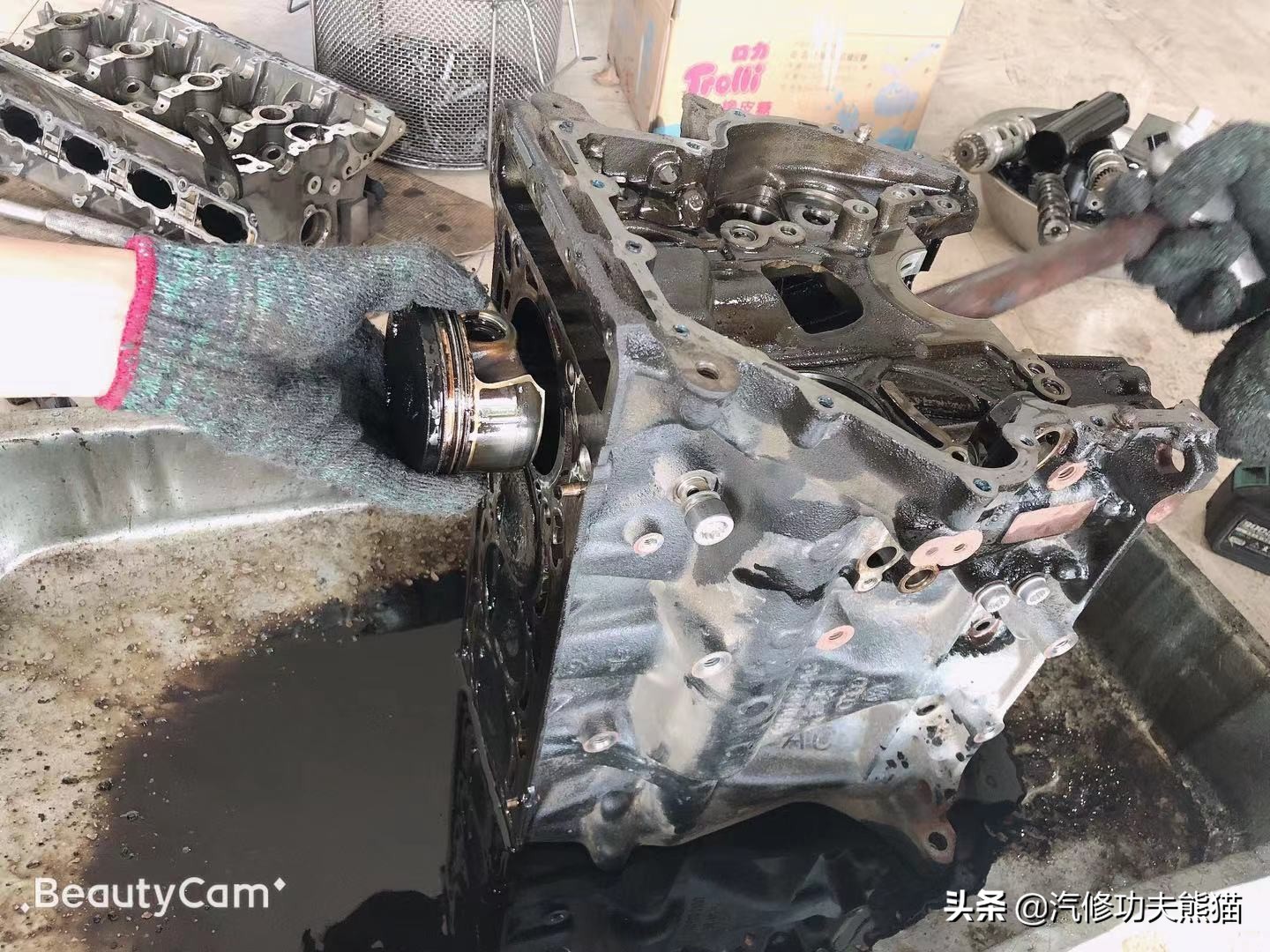 2013款奥迪a4l烧机油怎么解决,奥迪a4l突然全车无电是什么原因