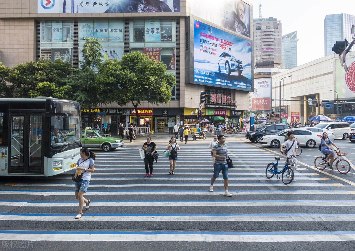 网红打卡地回响小吃街,网红打卡小吃街推荐附近