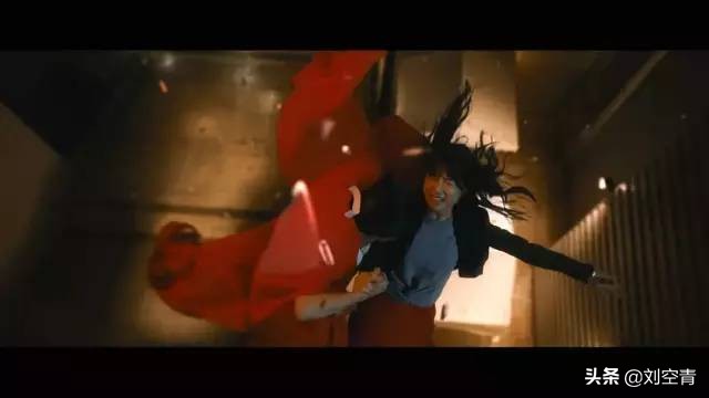 讲述换脸的电视剧,电影解说女人整容时的场景