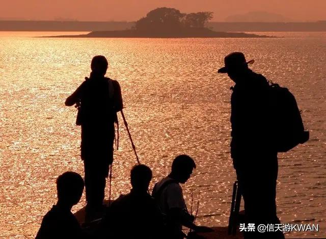 为什么现代人喜欢摄影行业,越来越喜欢上摄影