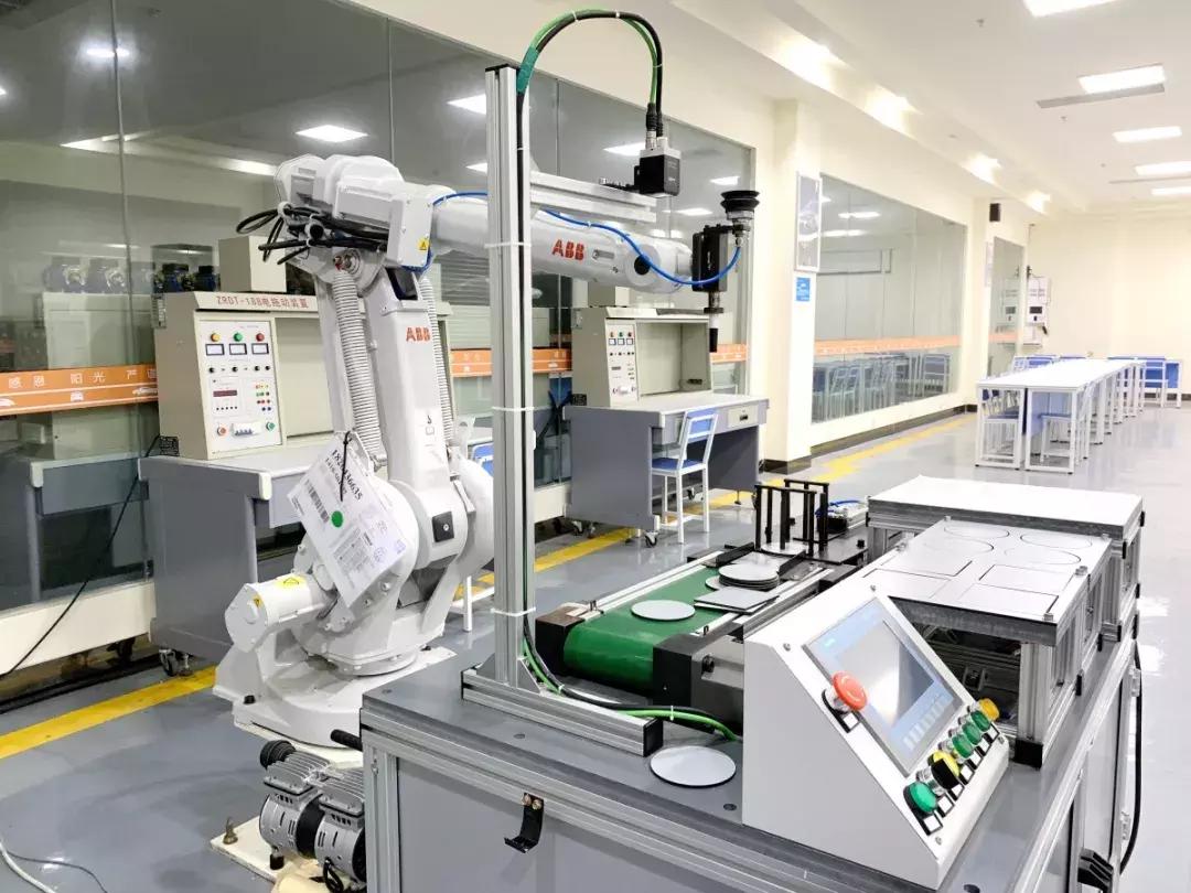 汽车专业实训室,汽车工程实训基地