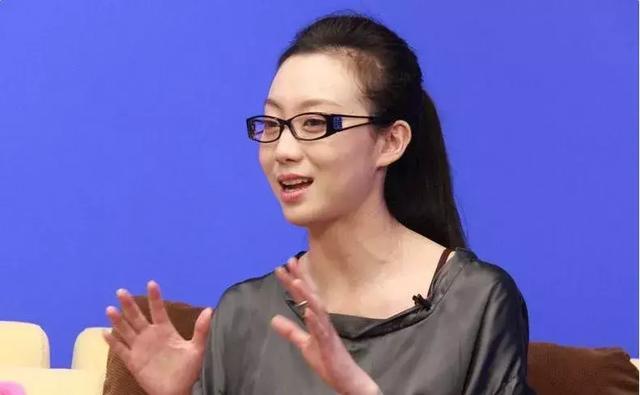 张艺谋谈奥运瘫痪女孩,张艺谋2008奥运谁残疾