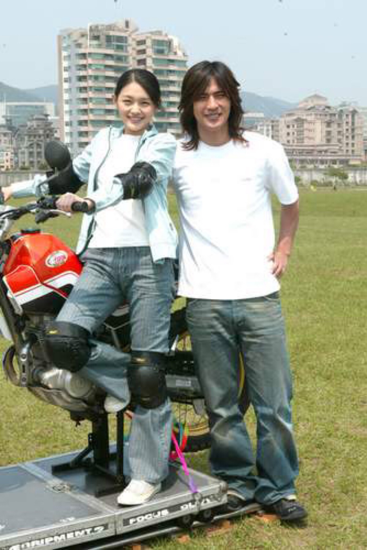 具俊晔晒与大s重逢画面韩国网友,具俊晔大s回韩国