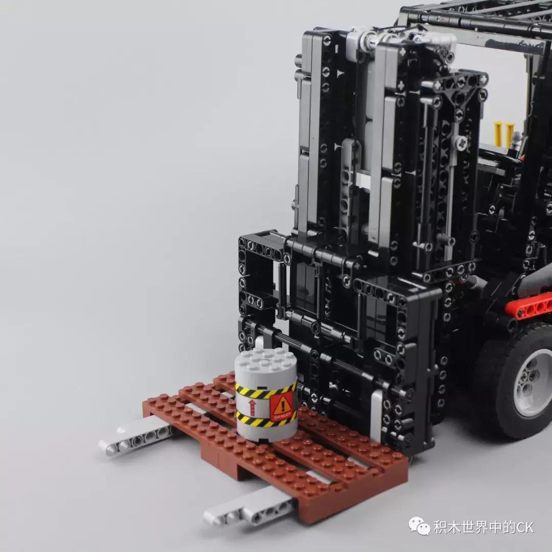 宇星模王2024新品堆高车,宇星模王积木回力车