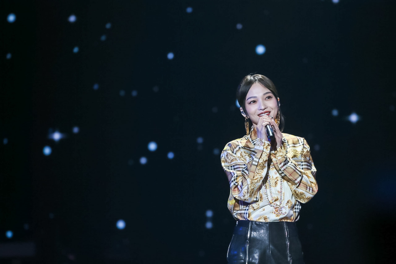 张韶涵父母事件是真的吗,张韶涵家庭事件真相