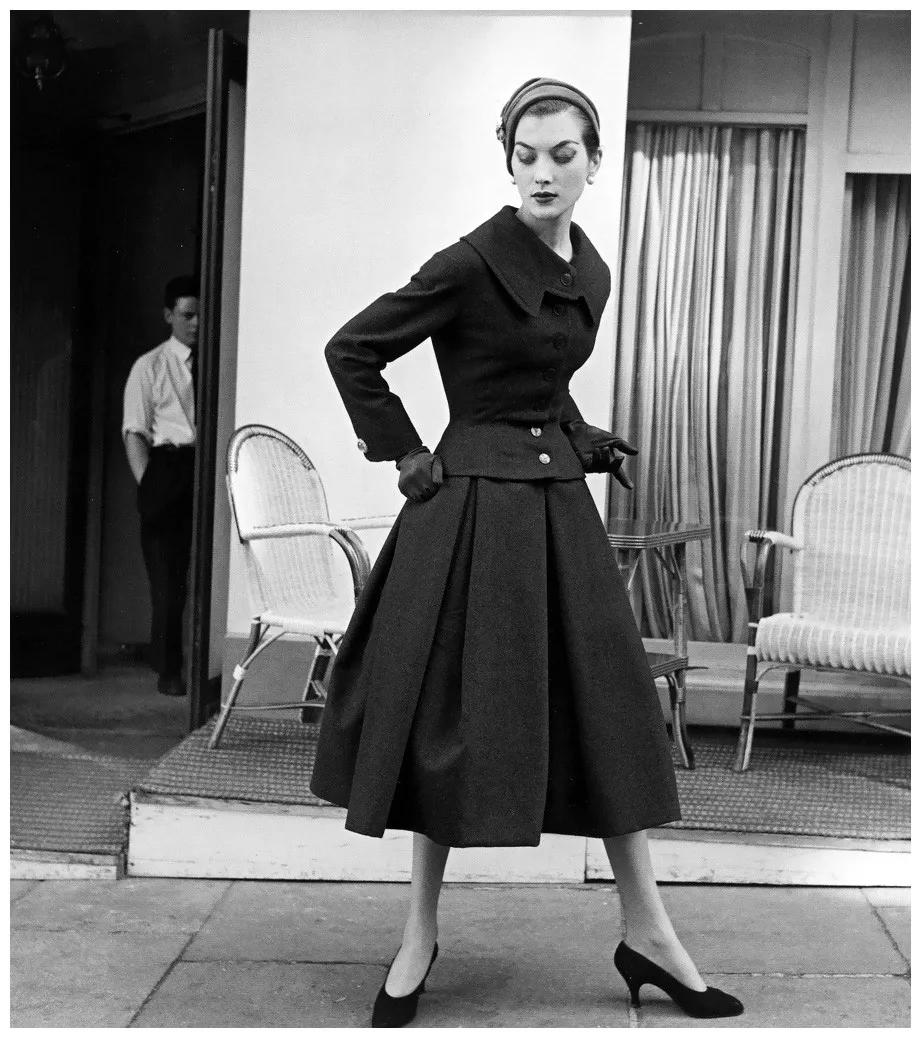 这位香奈儿的死对头，迪奥先生齐名，打造出最原汁原味的法式优雅