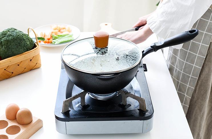 如何鉴别好的麦饭石锅,怎样买到真正的麦饭石锅