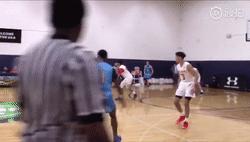 2米的中国胖虎!却一场未胜坐冷板凳,NCAA生涯出师不利?