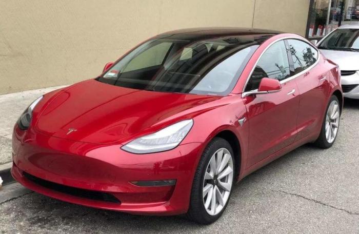 特斯拉承认model3存在刹车问题,特斯拉model3充电问题