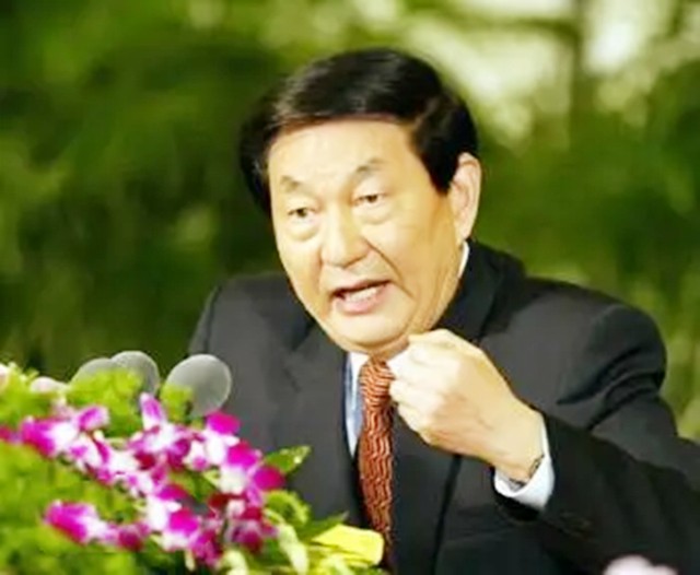 *镕基朱**总理的五戒：不题词、不受礼、不吃请、不剪彩、不批条子