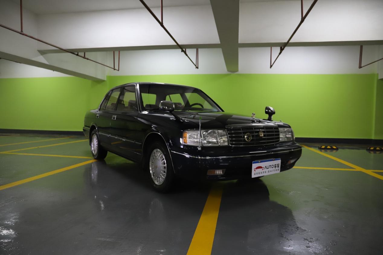 尽管饱经沧桑，但仍风采依旧！重温90年代丰田荣耀——皇冠133