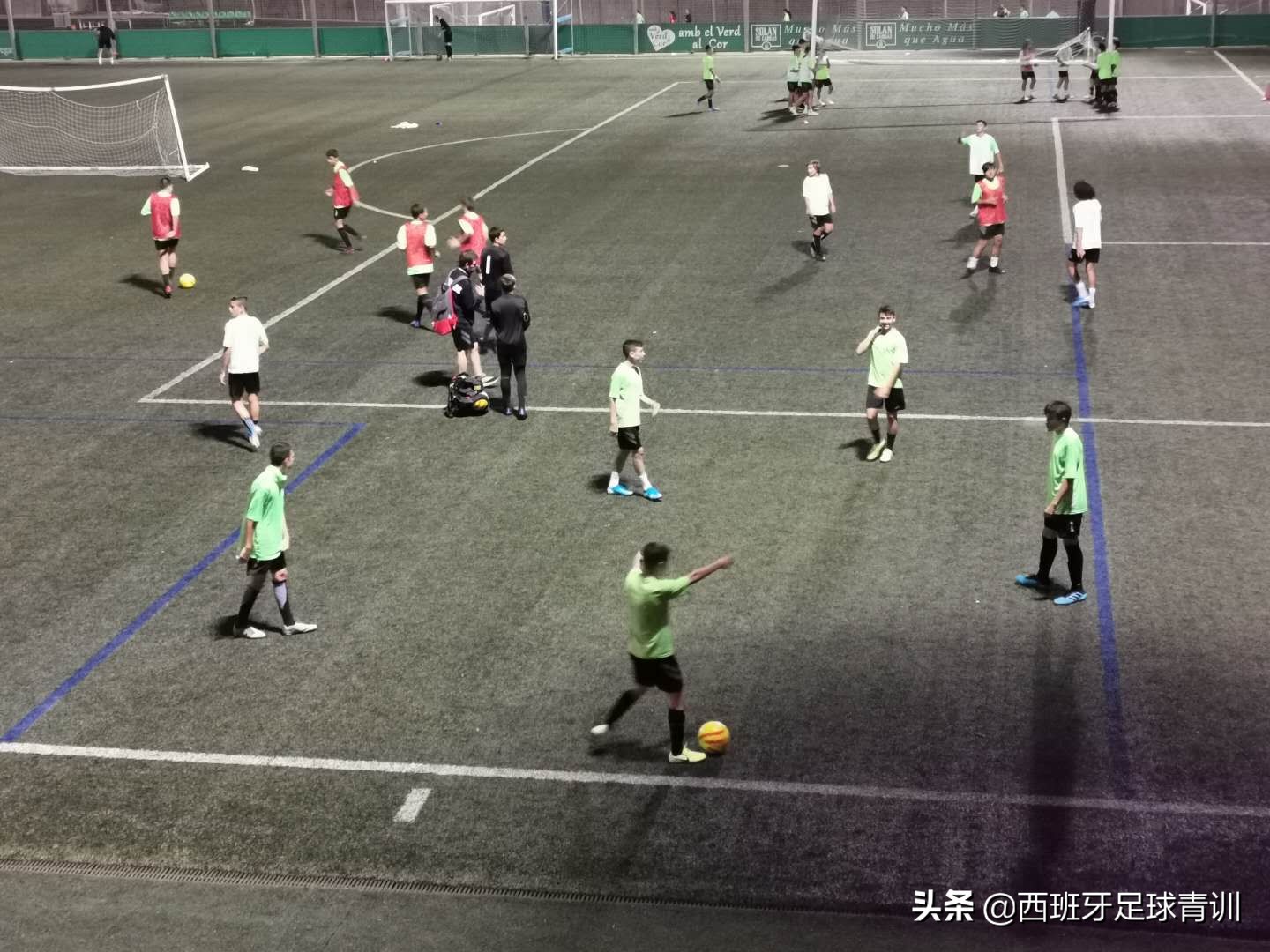 足球基本功的内容简介,欧洲足球青少年基本功