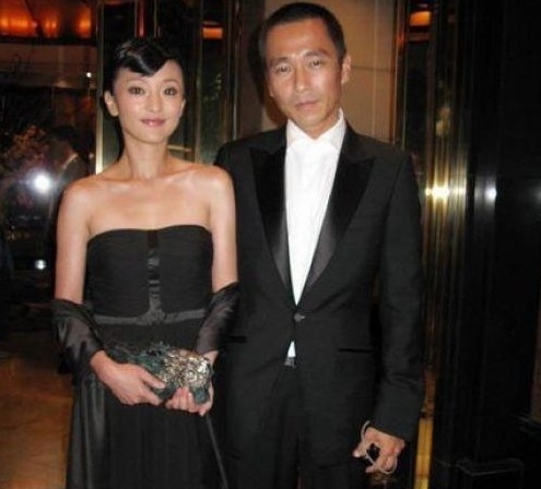 周迅谈高圣远离婚,高圣远谈与周迅离婚以为大家知情