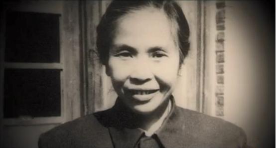 54年贺敏学来京，毛主席在丰泽园亲自接待，贺：妹妹让我向你问好