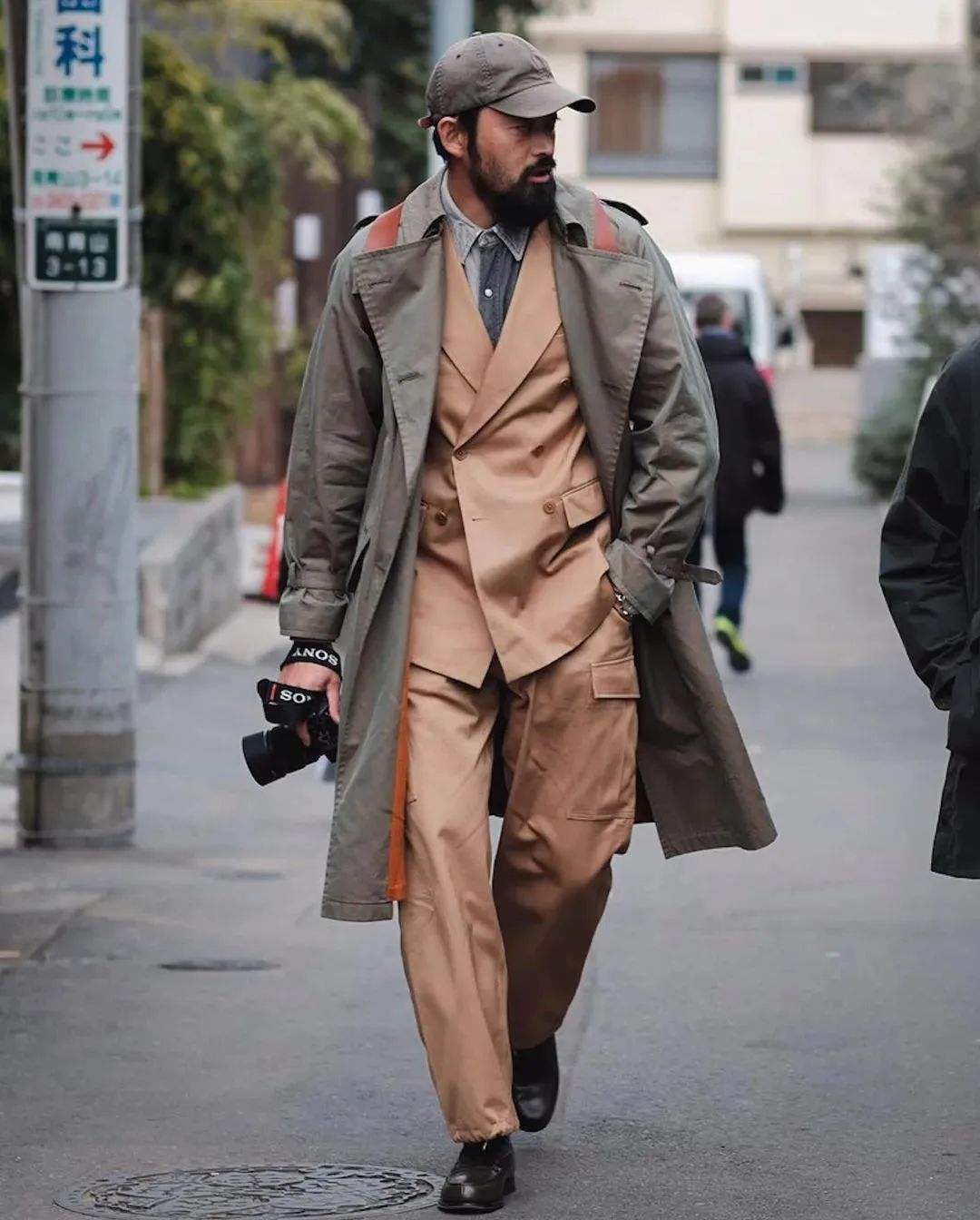 男人为什么开始留胡子,为什么有些男的就是没长胡须