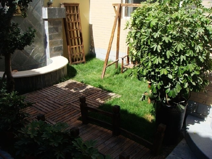 住在一楼屋里潮湿,住在一楼的家里太潮湿有霉味