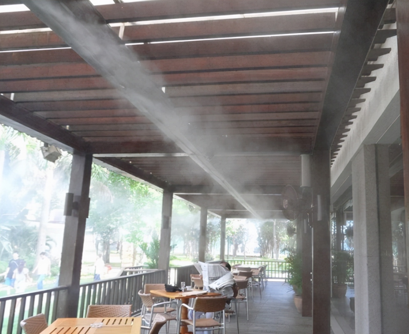 加湿高压喷雾设备的原理,除尘喷雾设备技术方案及设计理念