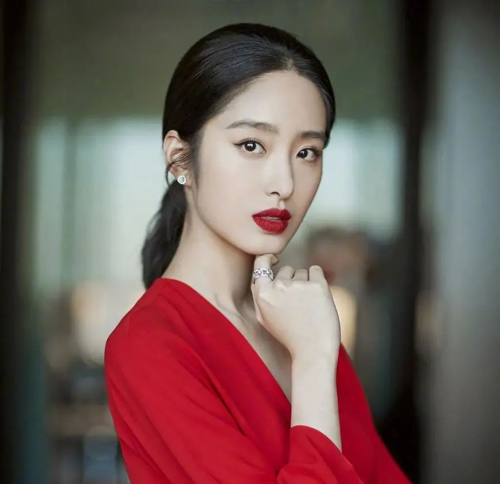 杨采钰hold住了梁思申,为什么要杨采钰演梁思申