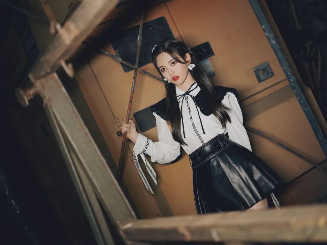 适合30-40岁圆脸减龄扎发,锁骨发型女怎么扎圆脸减龄