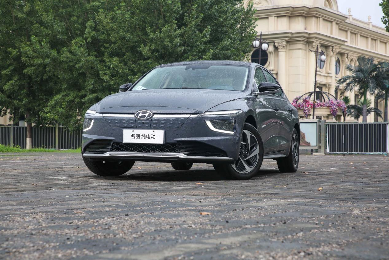 纯电车轿车推荐,最新北京现代名图试驾