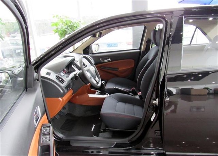 吉利金刚手动精英版值不值得买,吉利金刚最新款价格表