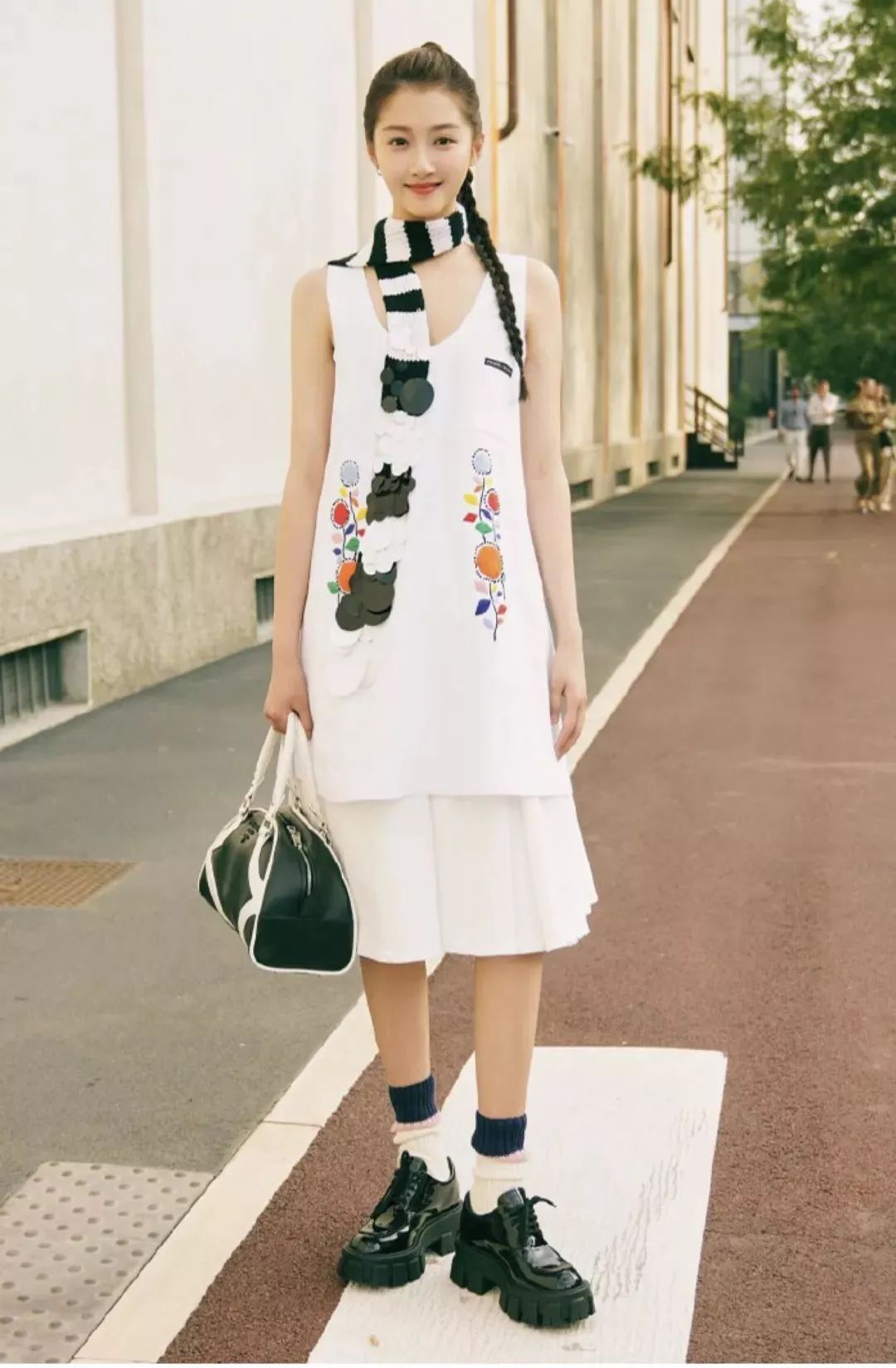 小骨架女生怎么养成,怎么样才能变成小鸟依人型的女孩